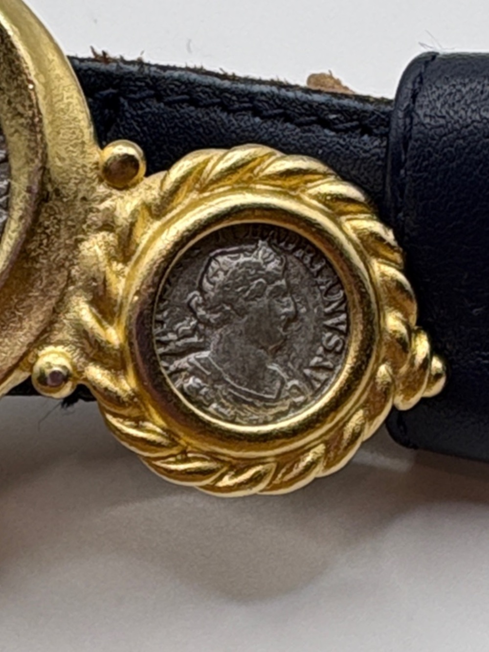 Ben-Amun Black Leather Belt with Roman Emperor Hadrian Gold Coin-Style Buckle M - Picture 10 of 10